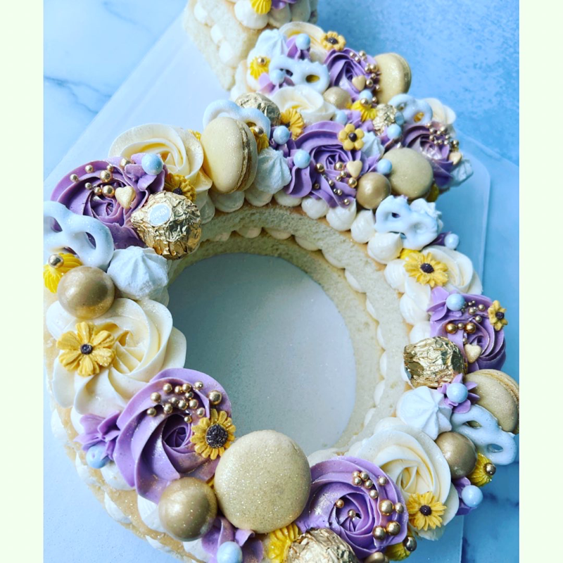 Gorgeous ring shaped cake💗💍 | Instagram